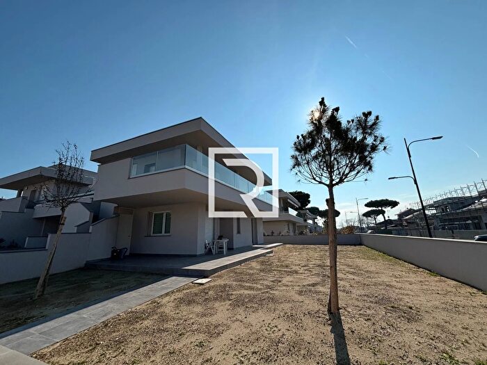 Appartamento trilocale in vendita in Cervia