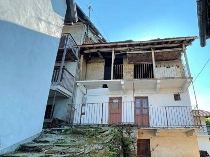 Casa con 6 locali in vendita in Borgata Viretta Giaveno, Giaveno