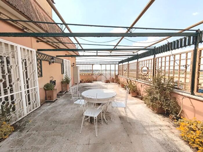 Appartamento quadrilocale in vendita in Via Enrico Toti, Ciampino