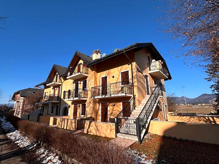 Appartamento trilocale in affitto in via Pennar, Pennar, Asiago