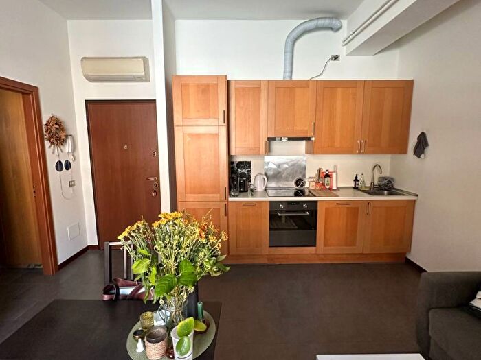 Appartamento bilocale in affitto in Viale Col di Lana, Corso San Gottardo, Milano