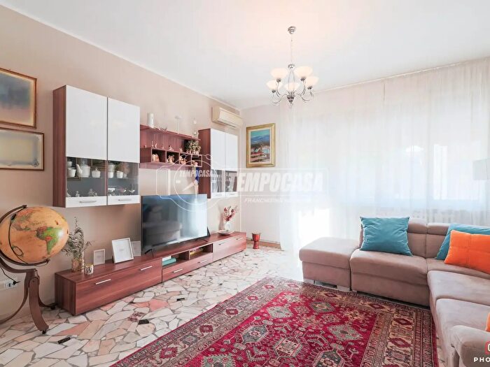 Appartamento quadrilocale in vendita in Via Basento, Ravenna