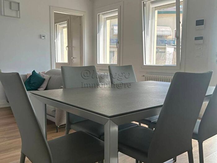 Appartamento trilocale in affitto in Via Orlanda, Aeroporto Ca Noghera, Venezia
