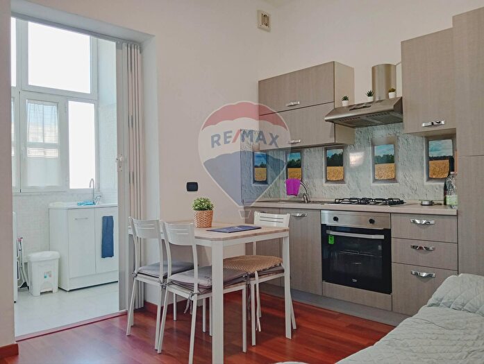 Appartamento bilocale in vendita in Via Monte Grappa, Bari