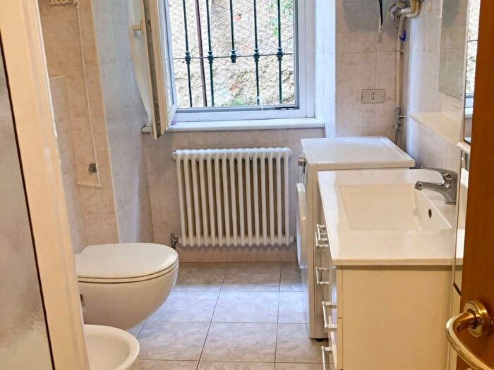 Appartamento bilocale in affitto in Via Guglielmo Marconi, Centro, Binago