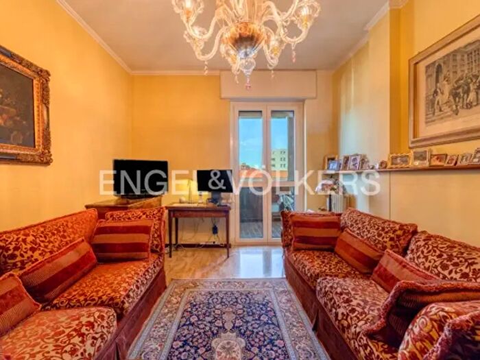 Appartamento bilocale in vendita in Piazza Alcide De Gasperi, Saronno