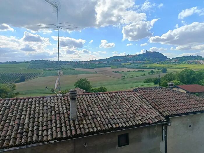 Casa con 5 locali in vendita in Vicolo Borgo, Camino
