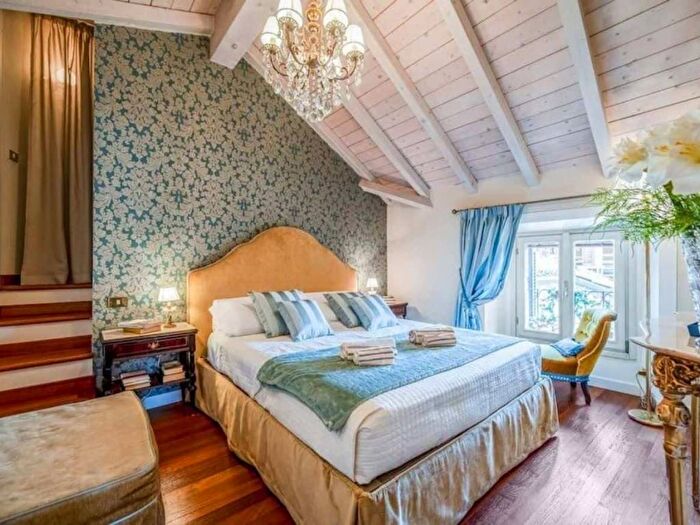 Appartamento bilocale in affitto in Corso di Porta Ticinese, Carrobbio, Milano