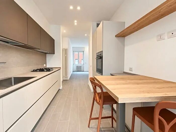 Appartamento trilocale in affitto in Viale Murillo, Milano