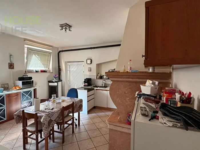 Appartamento con 6 locali in vendita in Via Milano, Monte Di Malo