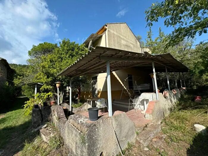 Casa quadrilocale in vendita in Via Tre SantiBeltiglio, Ceppaloni