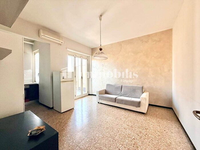 Appartamento bilocale in affitto in Via Francesco De Sanctis, Pozzo Strada, Torino