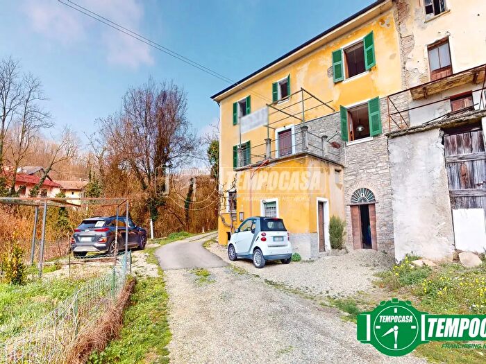 Casa con 8 locali in vendita in Strada Provinciale del Turchino Case Zanassi, Prasco