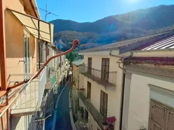 Appartamento quadrilocale in vendita in Corso Umberto I, Piaggine