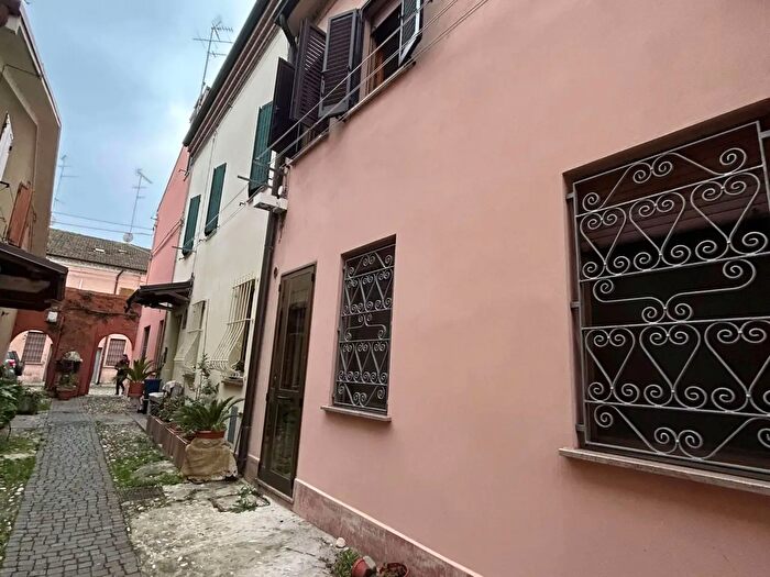 Casa con 5 locali in vendita in Comacchio