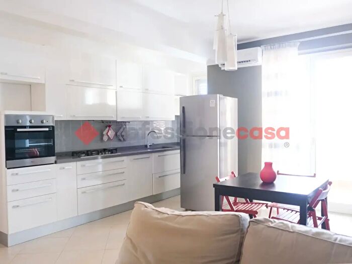 Appartamento trilocale in affitto in Via Tenente Tito Minniti, Milazzo