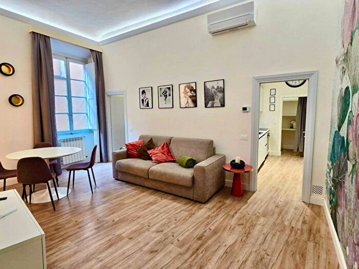 Appartamento bilocale in affitto in Via della Burella, Signoria Uffizi, Firenze