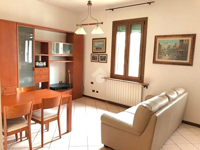 Appartamento trilocale in vendita in Piazza Brigate Garibaldi, Ferrara