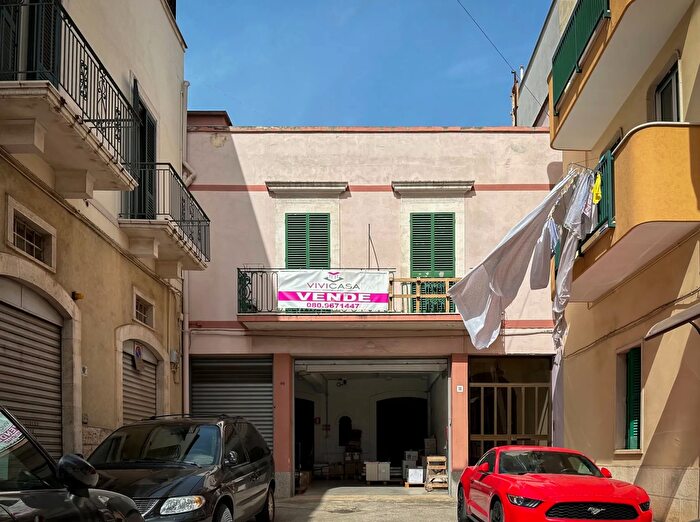 Appartamento con 10 locali in vendita in Via Plebiscito Castellana Grotte, Castellana Grotte