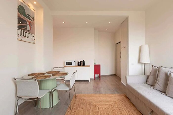 Appartamento monolocale in affitto in Viale Isonzo, Milano