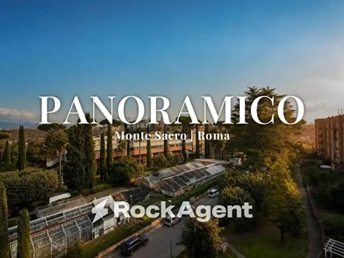 Appartamento con 6 locali in vendita in Via Carlo Giuseppe Bertero, Roma