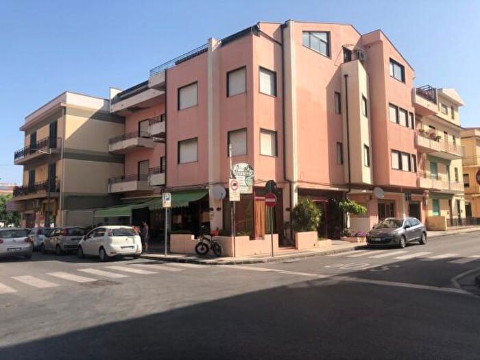 Appartamento trilocale in vendita in Via Novembre, Terme Vigliatore