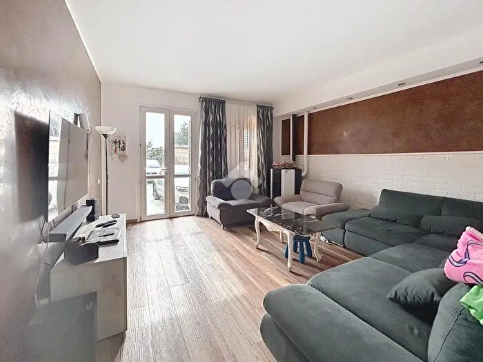 Casa con 5 locali in vendita in Via C Cammeo, Cascina