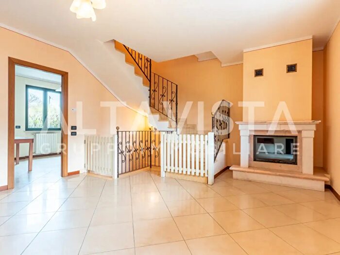 Casa quadrilocale in vendita in Via Piave, Calvagese Della Riviera