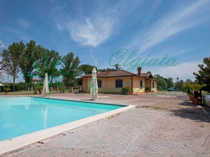 Casa con 6 locali in affitto in Via Nepesina, Centro, Nepi