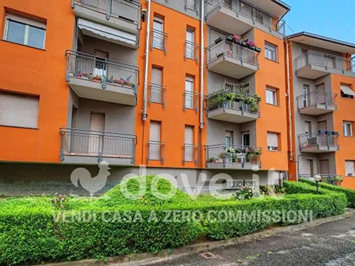 Appartamento trilocale in vendita in Via Acquanera c, Como