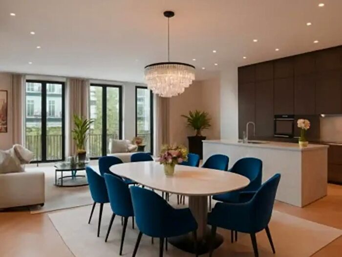 Appartamento quadrilocale in vendita in Milano