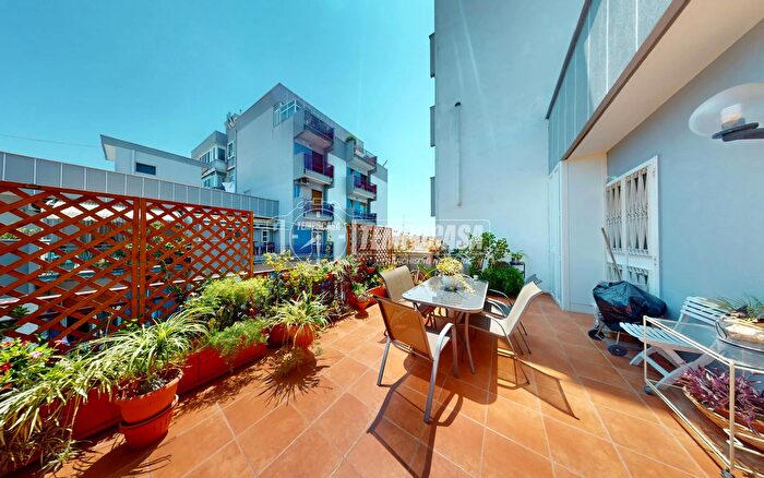 Appartamento trilocale in vendita in Via Maggiore Francesco Baracca, Bari