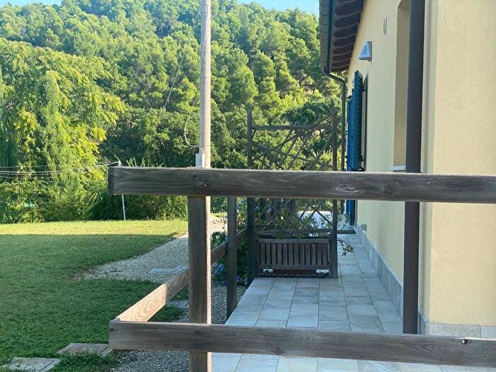 Appartamento quadrilocale in vendita in Ancona Zona Poggio di Ancona, Ancona