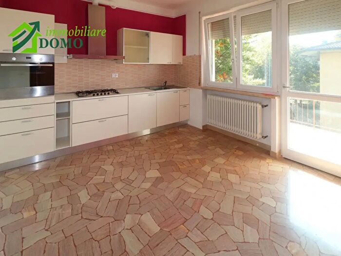 Appartamento quadrilocale in affitto in Via Borgosesia, Schio