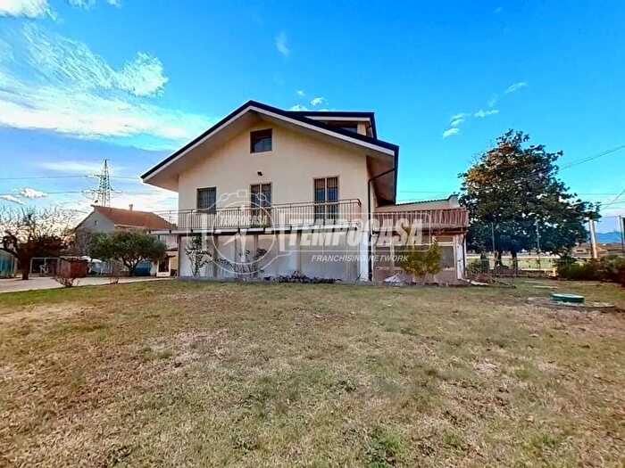 Casa con 7 locali in vendita in Via Canonico Maffei, San Maurizio Canavese