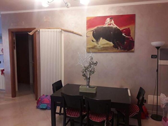 Appartamento con 5 locali in vendita in Via Strettoia SNC, Seravezza