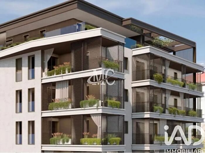 Appartamento quadrilocale in vendita in Via Monte Grappa, Rovereto
