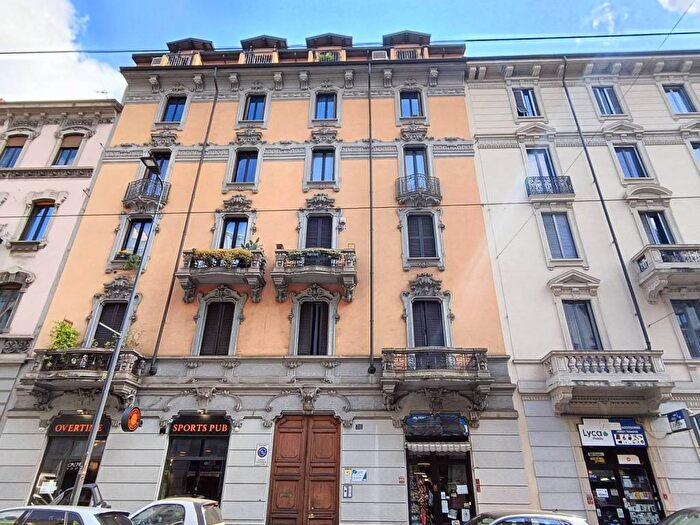Appartamento bilocale in affitto in Via Luigi Settembrini, Buenos Aires, Milano