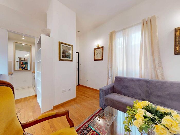 Appartamento quadrilocale in affitto in Viale Spartaco Lavagnini, Libertà Savonarola, Firenze