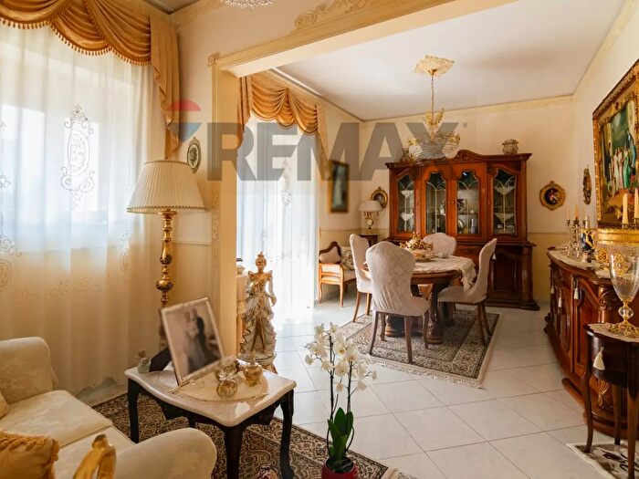 Appartamento con 5 locali in vendita in Via Recupero, Catania