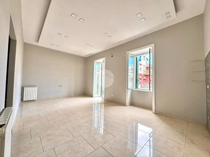 Appartamento quadrilocale in vendita in Vico della Neve, Napoli