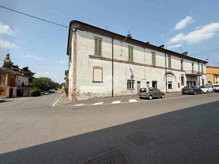 Appartamento bilocale in vendita in Via Roma, Formigara