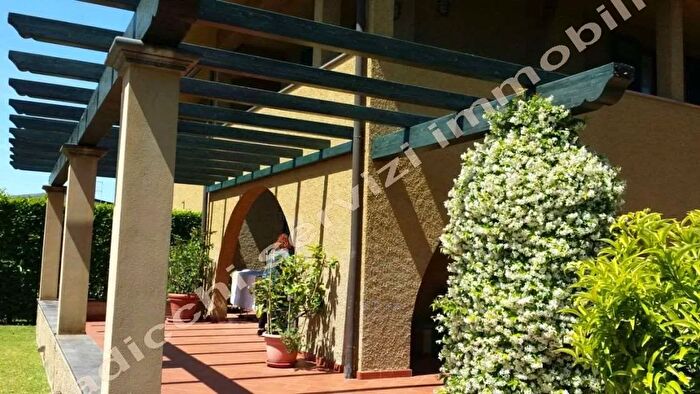 Casa quadrilocale in affitto in Via Ammiraglio Morin a, Forte Dei Marmi