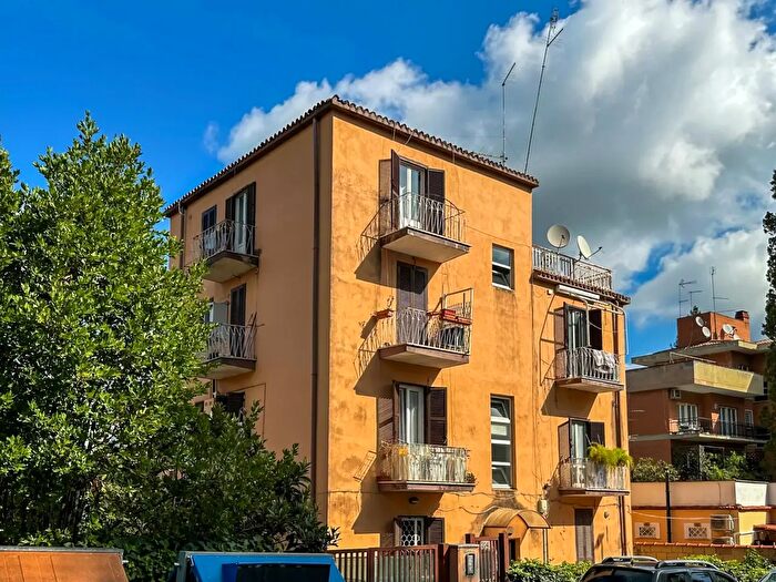 Appartamento bilocale in vendita in Roma