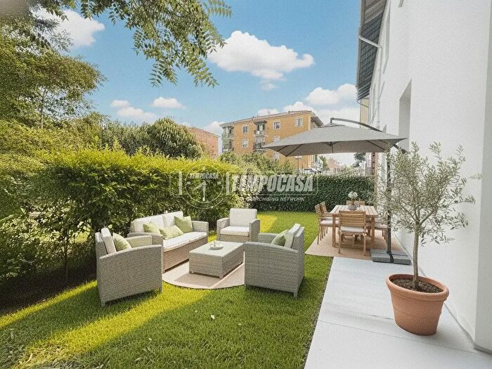 Appartamento trilocale in vendita in Via Giovanbattista Battista Viott, Monza