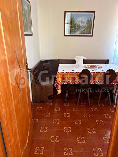 Casa con 6 locali in vendita in Via Cairoli, Barcellona Pozzo Di Gotto