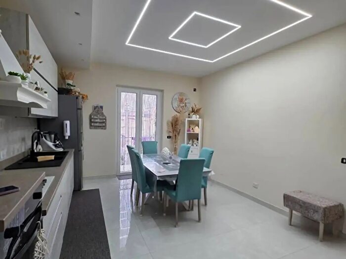 Appartamento trilocale in vendita in Via Landolfi, SantArpino