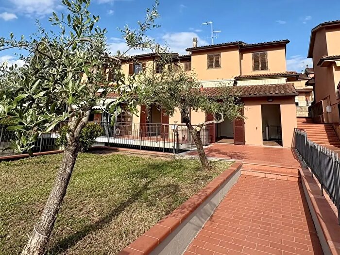 Casa quadrilocale in vendita in Greve In Chianti