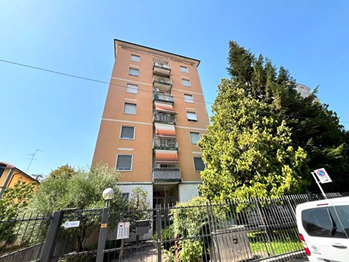 Appartamento bilocale in affitto in Via Roberto Ardigò, Via Lecco Via Bergamo, Monza