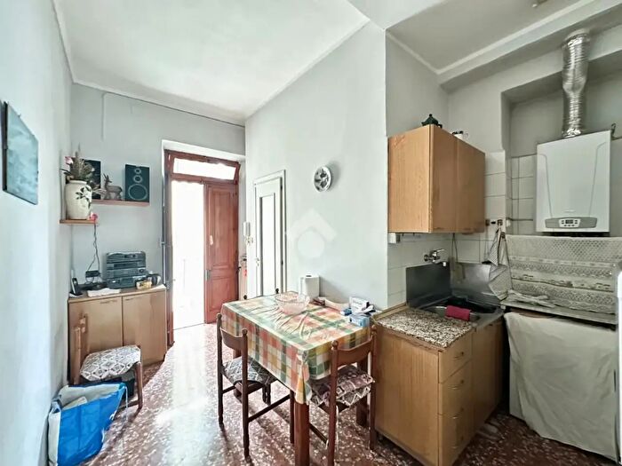 Appartamento trilocale in vendita in Via Michele Antonio Vibo, Torino